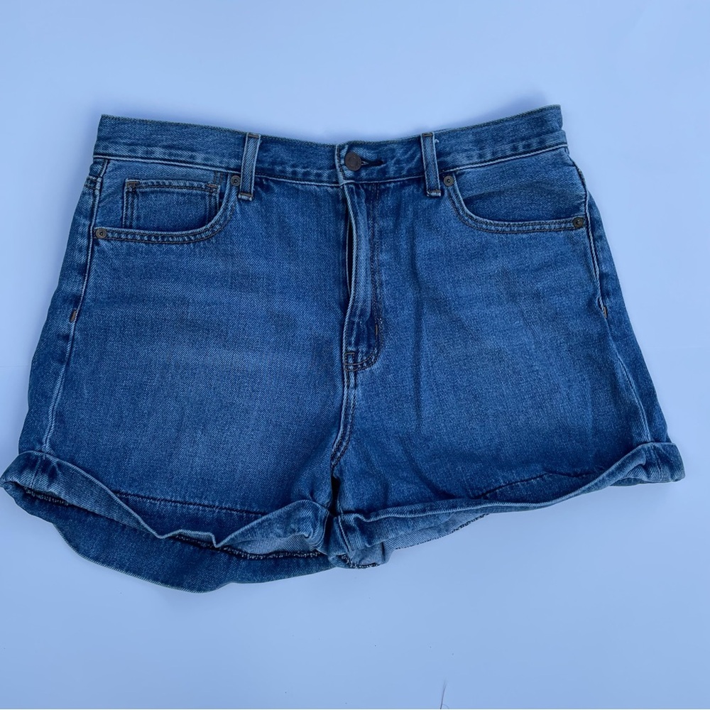 American Eagle retro high waisted jean shorts